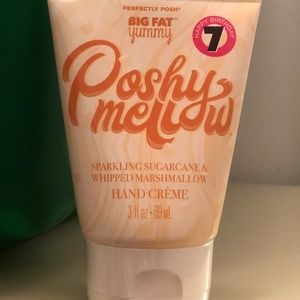 Lim Edition PoshyMellow Big Fat Yummy Hand